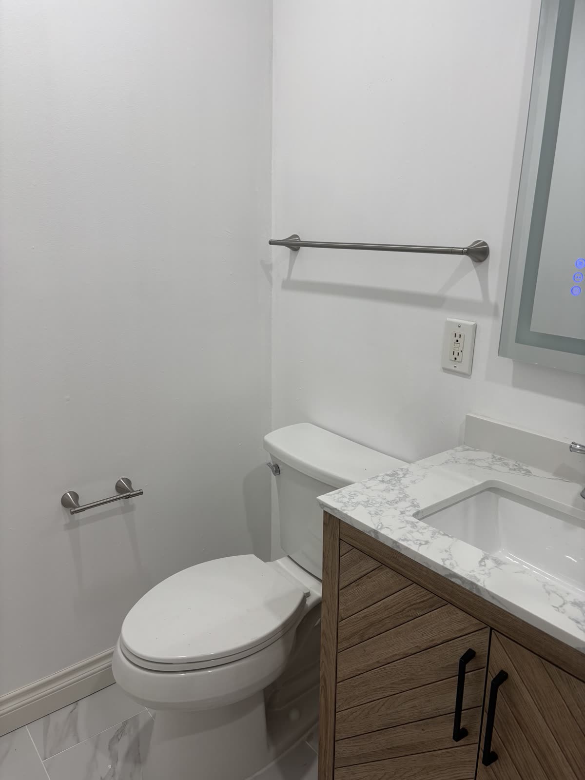 Bathroom Remodel — Finished / 浴室翻新完工