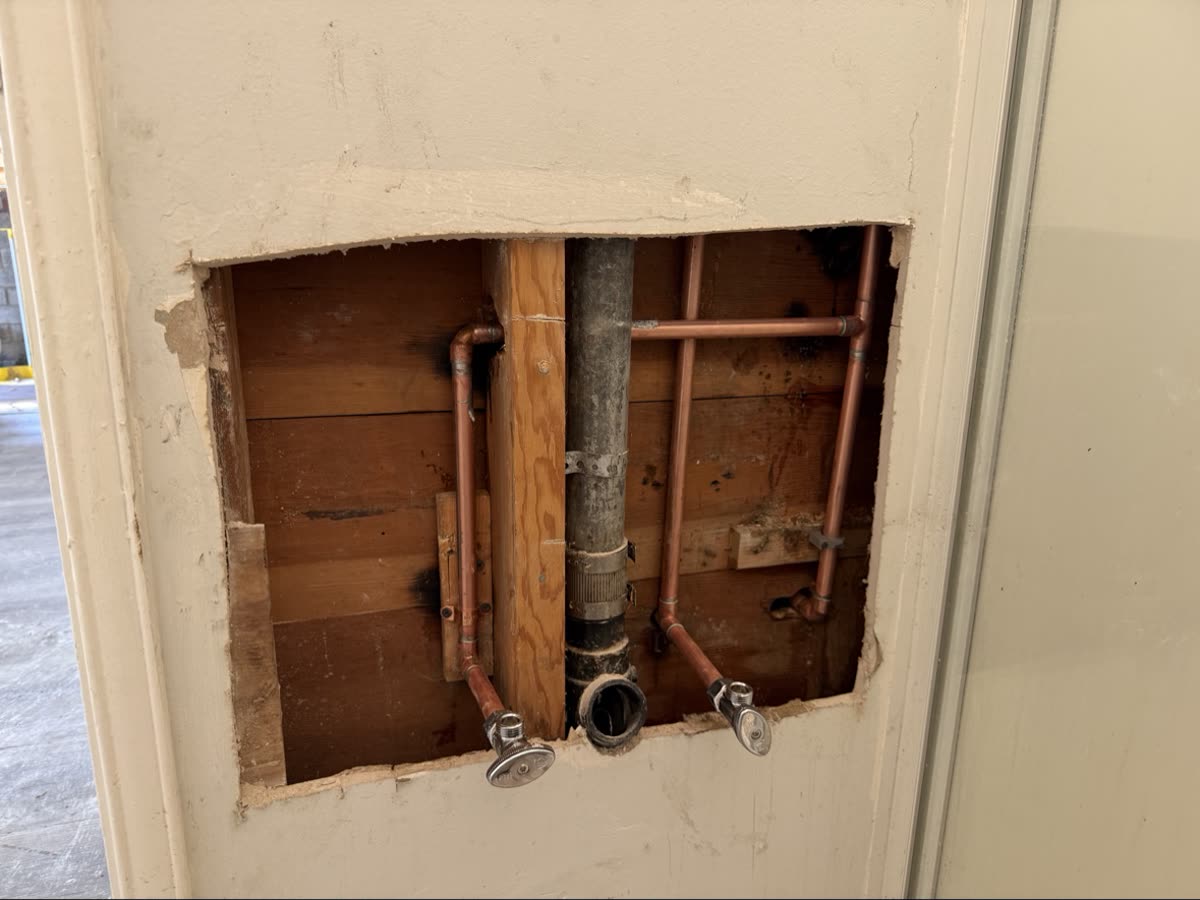 In-Wall Copper Valves / 墙内铜管阀门安装